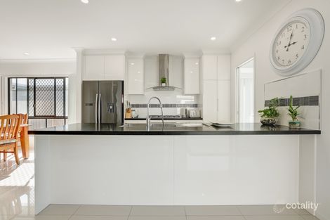 Property photo of 11 Girringun Parade Mount Peter QLD 4869