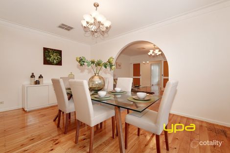 Property photo of 12 Brunton Crescent Tullamarine VIC 3043