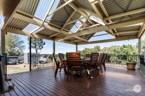 Property photo of 33 Emmaline Drive Maiden Gully VIC 3551