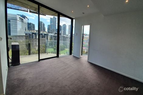 S808/8 Waterview Walk, Docklands, VIC 3008