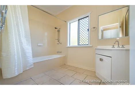 Property photo of 303 Berserker Street Berserker QLD 4701