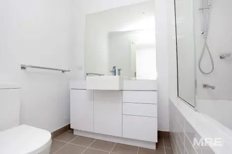 Property photo of 15 Kiln Walk Maidstone VIC 3012