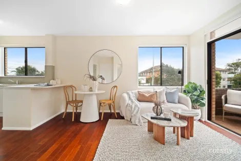 1/7 DOWLING ST, QUEENSCLIFF, NSW 2096