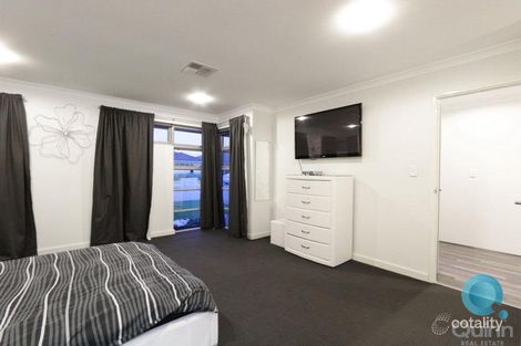 Property photo of 5 Hearst Link Piara Waters WA 6112