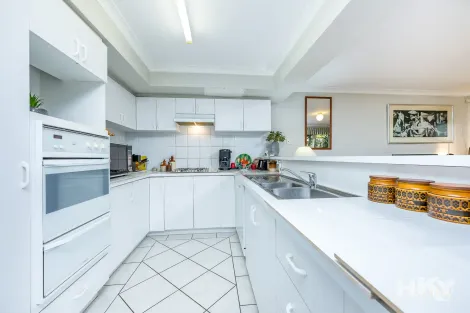 Property photo of 65 Lakefront Circle The Vines WA 6069