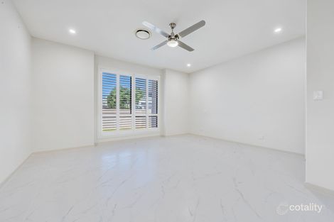 Property photo of 15 Cerbaia Close Bridgeman Downs QLD 4035