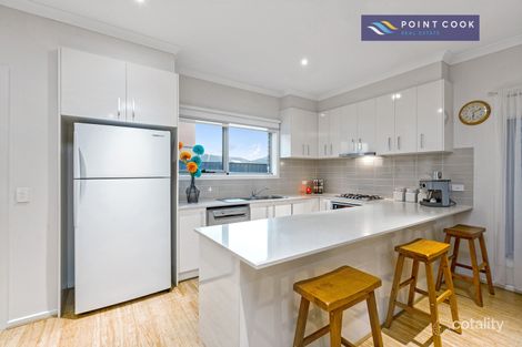 Property photo of 2/4 Shirley Court Point Cook VIC 3030