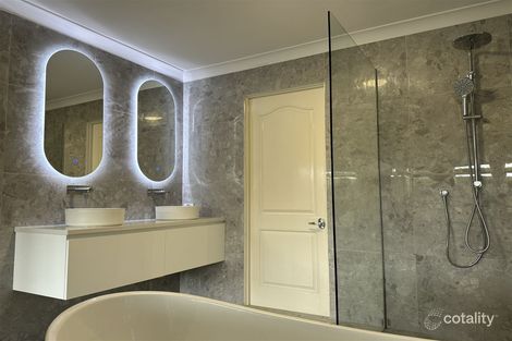 Property photo of 23 Tranquility Circuit Helensvale QLD 4212