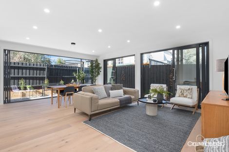 Property photo of 3/14 Hollsmoor Road Camberwell VIC 3124