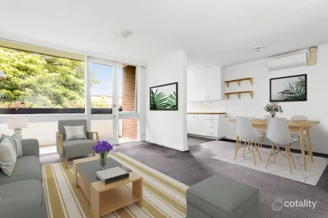 22/19 Robe St, St Kilda, VIC 3182