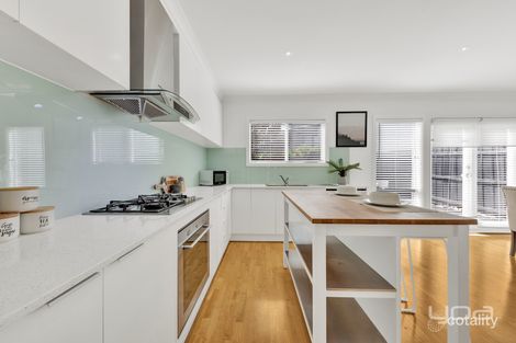 Property photo of 7 Leopold Lane Point Cook VIC 3030