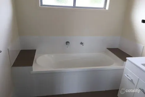 Property photo of 16 Duke Memerambi QLD 4610