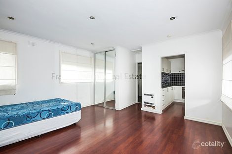 Property photo of 15/3 Royal Avenue Essendon North VIC 3041