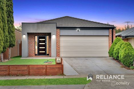 Property photo of 17 Bronson Circuit Hoppers Crossing VIC 3029