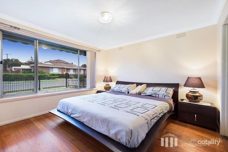 Property photo of 19 Lipton Drive Dandenong North VIC 3175