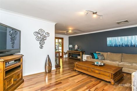 Property photo of 15 Cimbrook Way Duncraig WA 6023