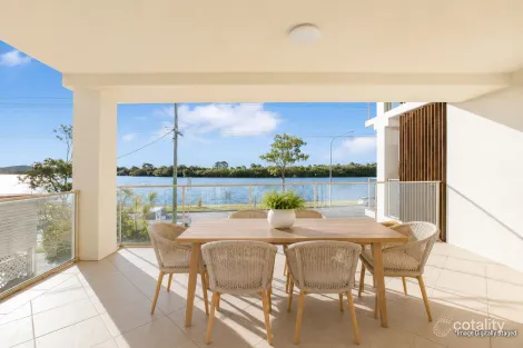2/273 Bradman Ave, Maroochydore, QLD 4558