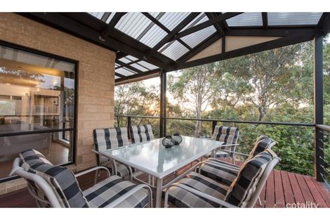 Property photo of 3 Greenville Close Aberfoyle Park SA 5159