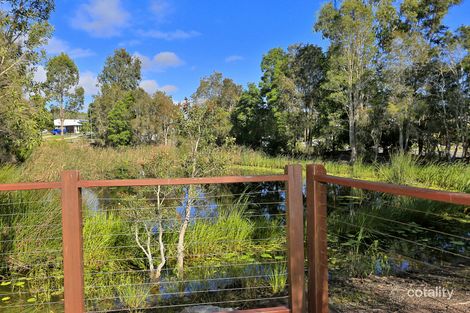 77 Bay Park Rd, Wondunna, QLD 4655