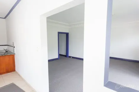 Property photo of 2/50 Gladstone Road Highgate Hill QLD 4101