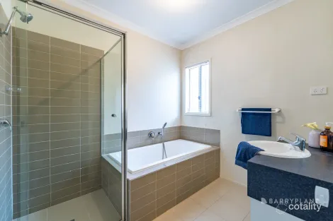 Property photo of 8 Annandale Drive Mernda VIC 3754