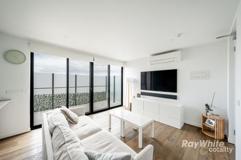 Property photo of 104/2 Ulupna Road Ormond VIC 3204