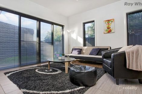 Property photo of 2/10 Albert Road Sydenham VIC 3037
