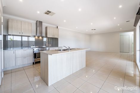 Property photo of 1 Kikuya Way Cranbourne North VIC 3977