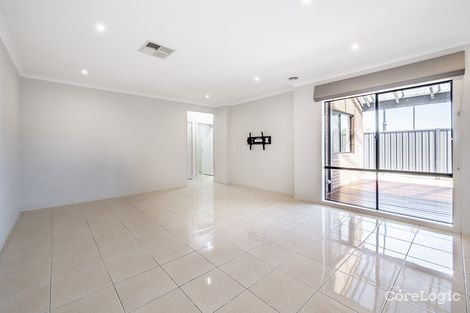 Property photo of 1 Kikuya Way Cranbourne North VIC 3977