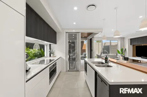 Property photo of 61 Leslie Crescent Baringa QLD 4551