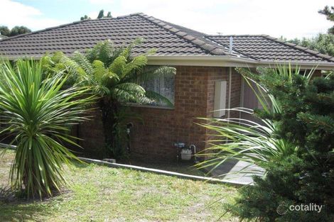 Property photo of 19 Carrington Crescent Carrum Downs VIC 3201
