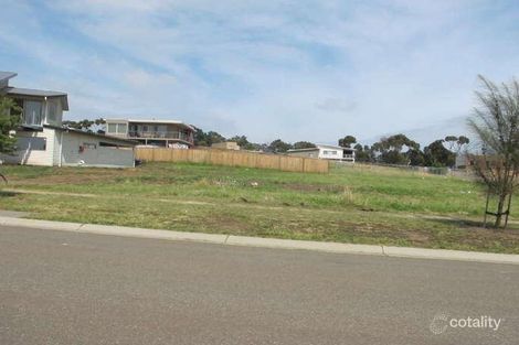 8 Lomandra Dr, Cowes, VIC 3922