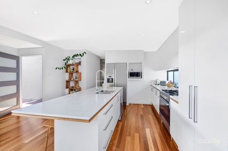 Property photo of 48 Sabrina Avenue Bateau Bay NSW 2261