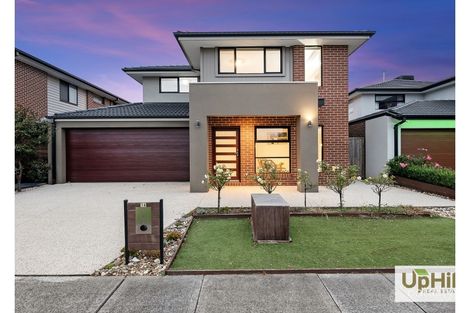 16 Pitfield Ave, Cranbourne East, VIC 3977