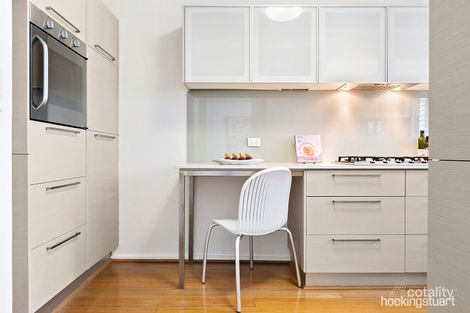 Property photo of 7/31 Wattletree Road Armadale VIC 3143