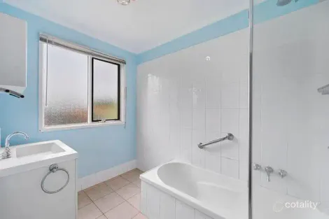Property photo of 4 Kratzmann Court Kearneys Spring QLD 4350