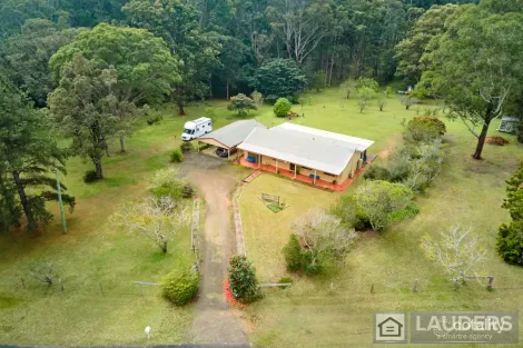 3 Rainforest Dr, Mitchells Island, NSW 2430