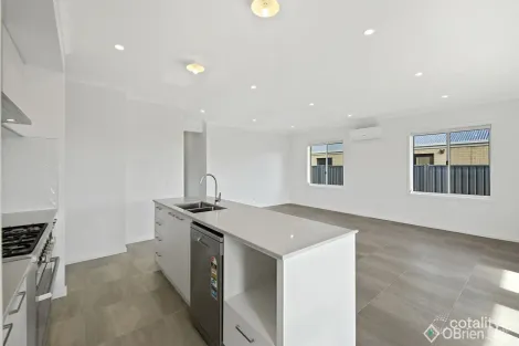 Property photo of 12 Eagle Avenue Cowes VIC 3922