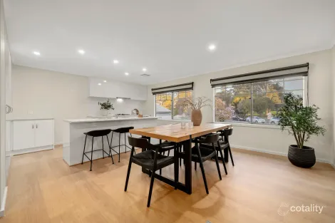 Property photo of 2/3 Alexandrina Road Mount Barker SA 5251