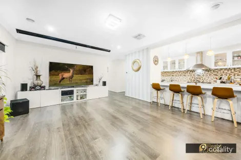 Property photo of 3 Power Street Tarneit VIC 3029