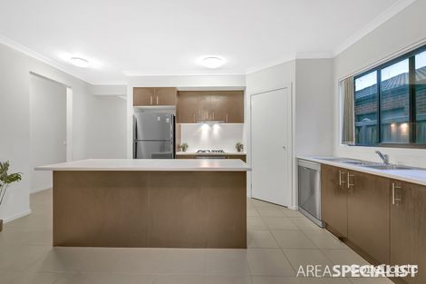 Property photo of 52 Spectacle Crescent Point Cook VIC 3030