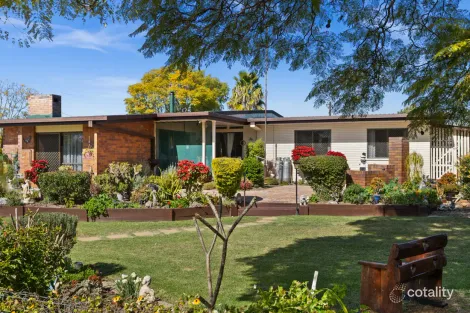 Property photo of 14 Collins Street Pittsworth QLD 4356