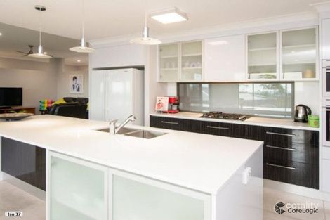 Property photo of 8 Keeling Court New Auckland QLD 4680