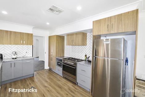 Property photo of 3 Kimba Drive Glenfield Park NSW 2650