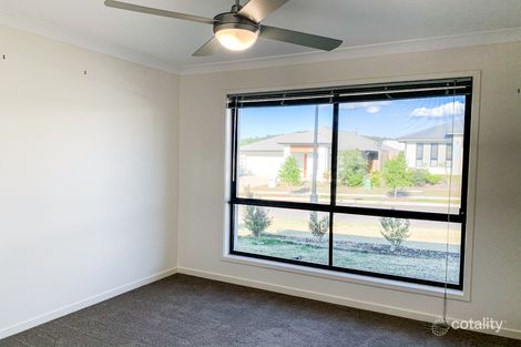 40 Flametree Cct, Arundel, QLD 4214