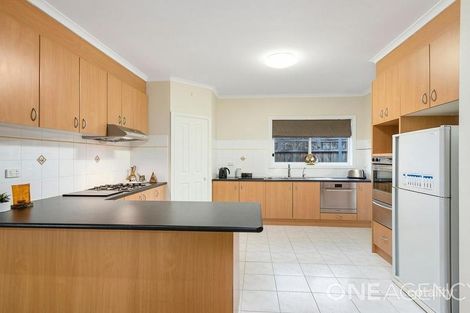 Property photo of 4 Adina Place Delahey VIC 3037