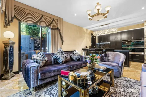 Property photo of 1/15 Small Street Hampton VIC 3188