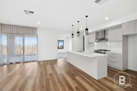 Property photo of 27 Moore Way Lucas VIC 3350