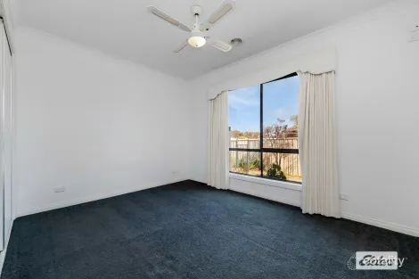 Property photo of 11 Woodlands Drive Eaglehawk VIC 3556