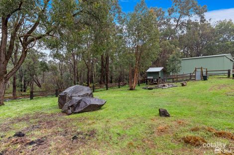 8 Brook Rd, Jarrahdale, WA 6124